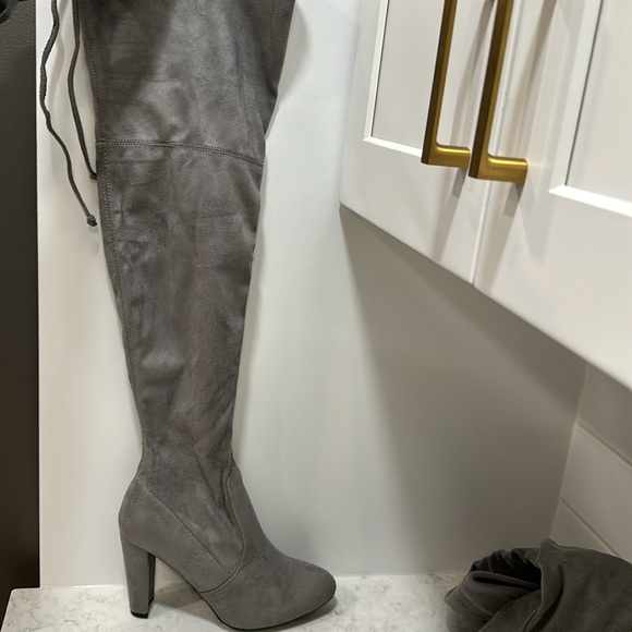 Gray OTK boots - Picture 2 of 3